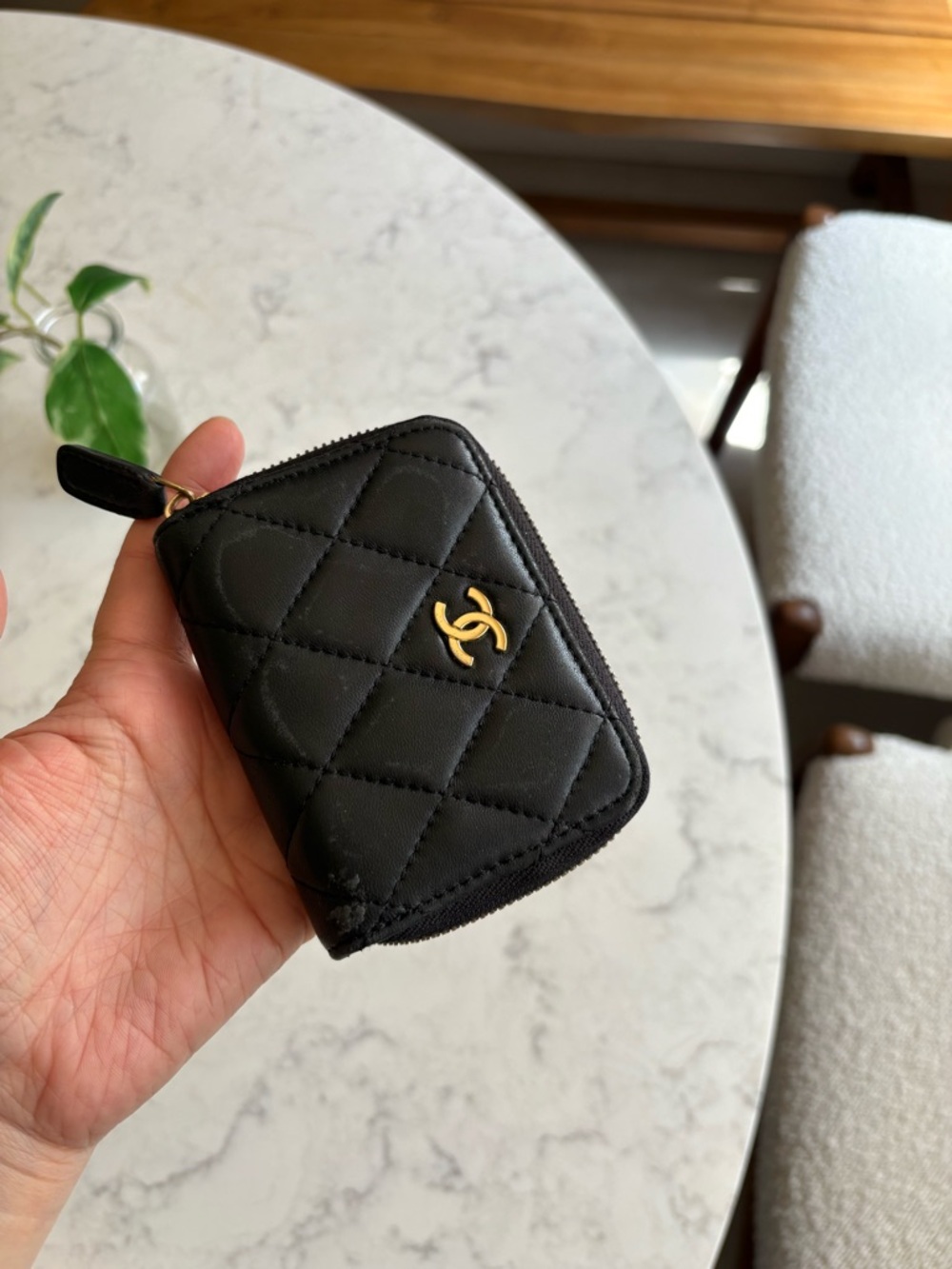 Vintage Quilted Zipper Card Wallet - Black with Gold CC - Picture 4 of 8
